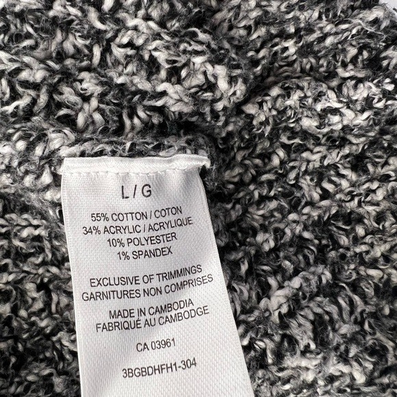 Denver Hayes Black and White Knit Sweater - Picture 3 of 6